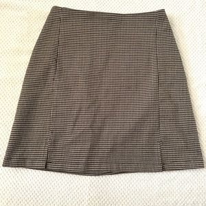 Women’s Mini Skirt Size Small NWT